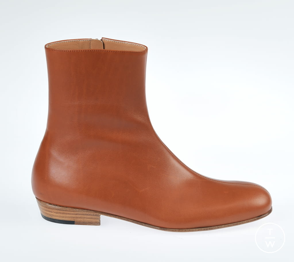 Fashion Week Paris Fall/Winter 2021 look 90 from the Dries Van Noten collection 女装配饰