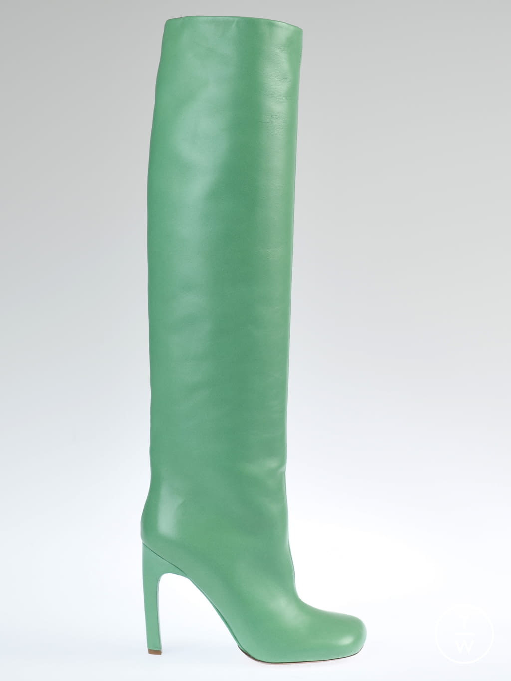 Fashion Week Paris Fall/Winter 2021 look 145 from the Dries Van Noten collection 女装配饰