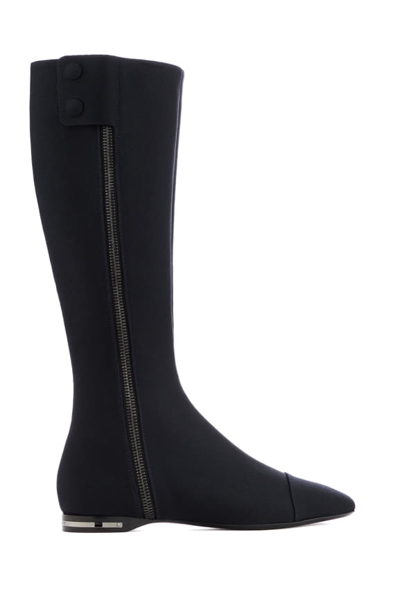 Fashion Week Milan Fall/Winter 2021 look 7 de la collection Giorgio Armani womenswear accessories