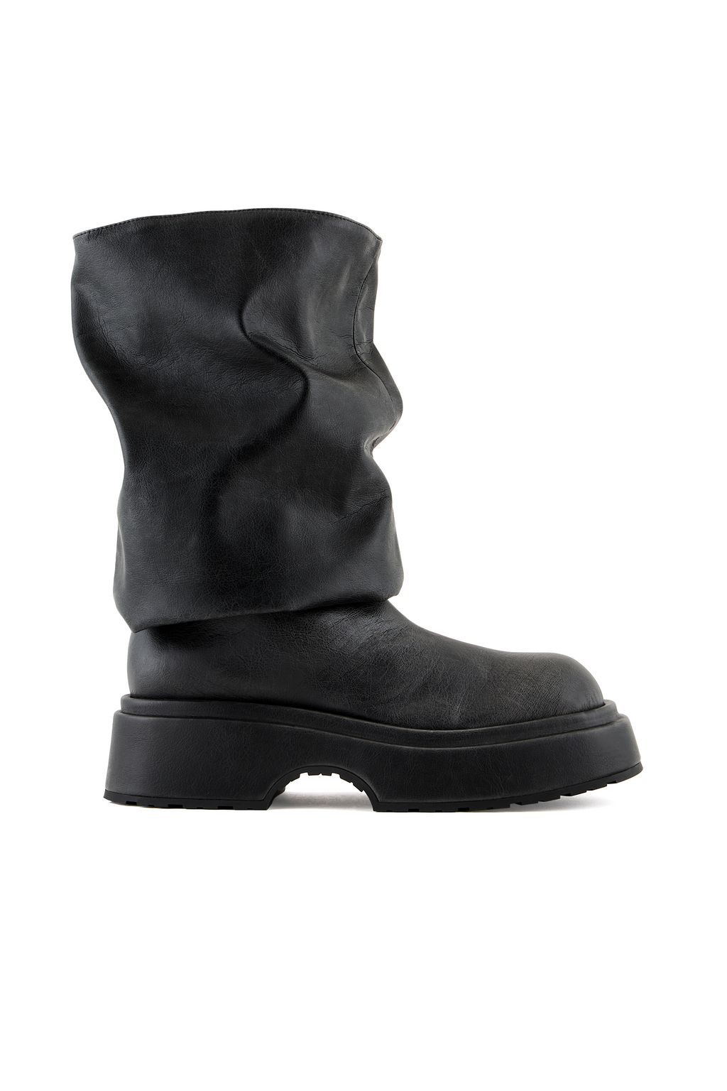 Fashion Week Milan Fall/Winter 2024 look 4 from the Emporio Armani collection menswear accessories