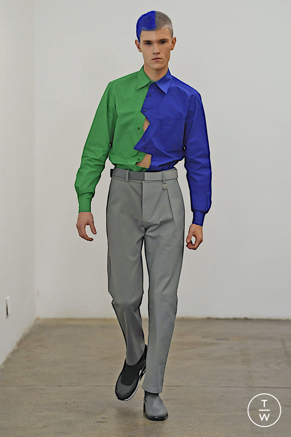 Fashion Week London Fall/Winter 2020 look 2 from the Xander Zhou collection 男装
