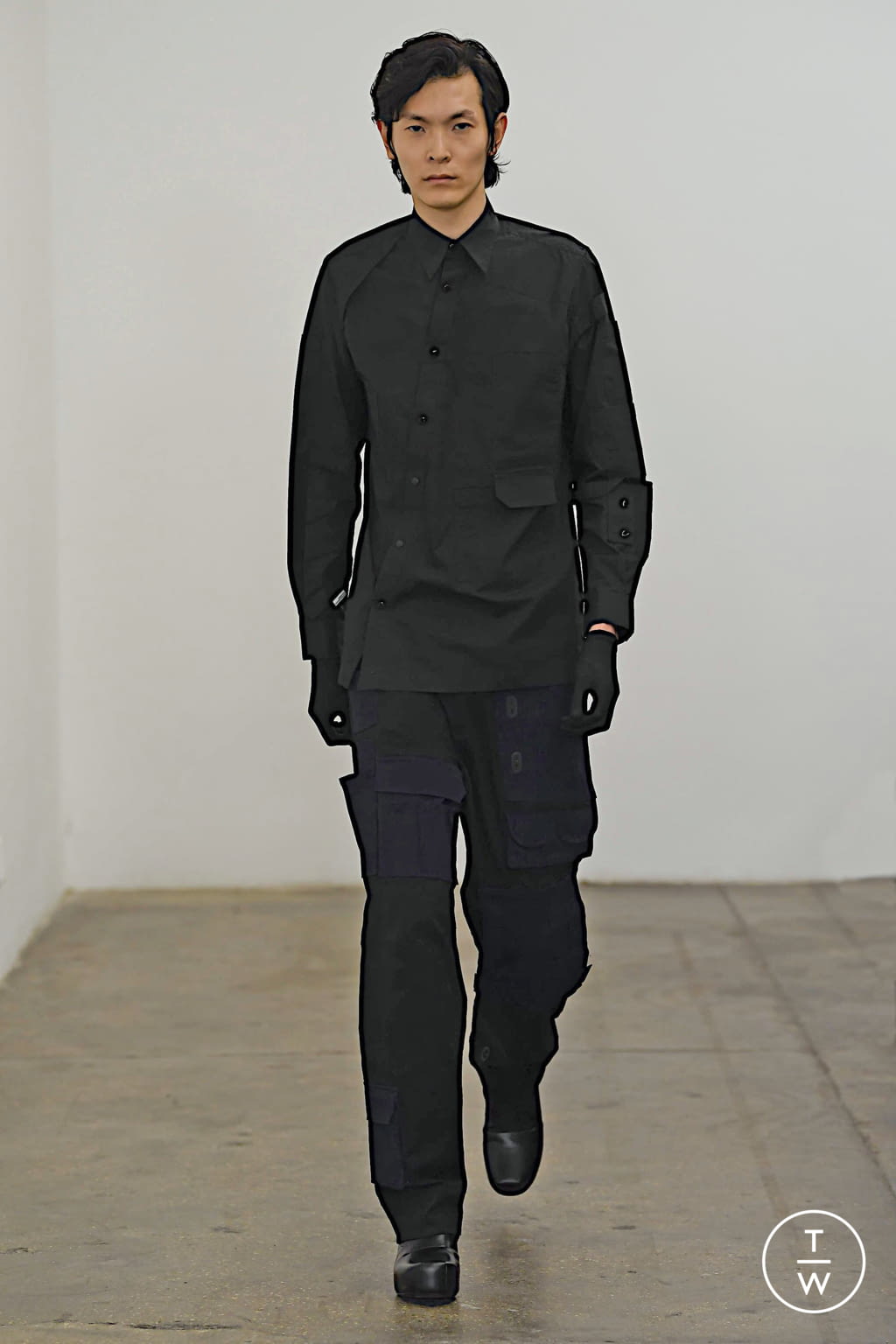 Fashion Week London Fall/Winter 2020 look 9 from the Xander Zhou collection menswear