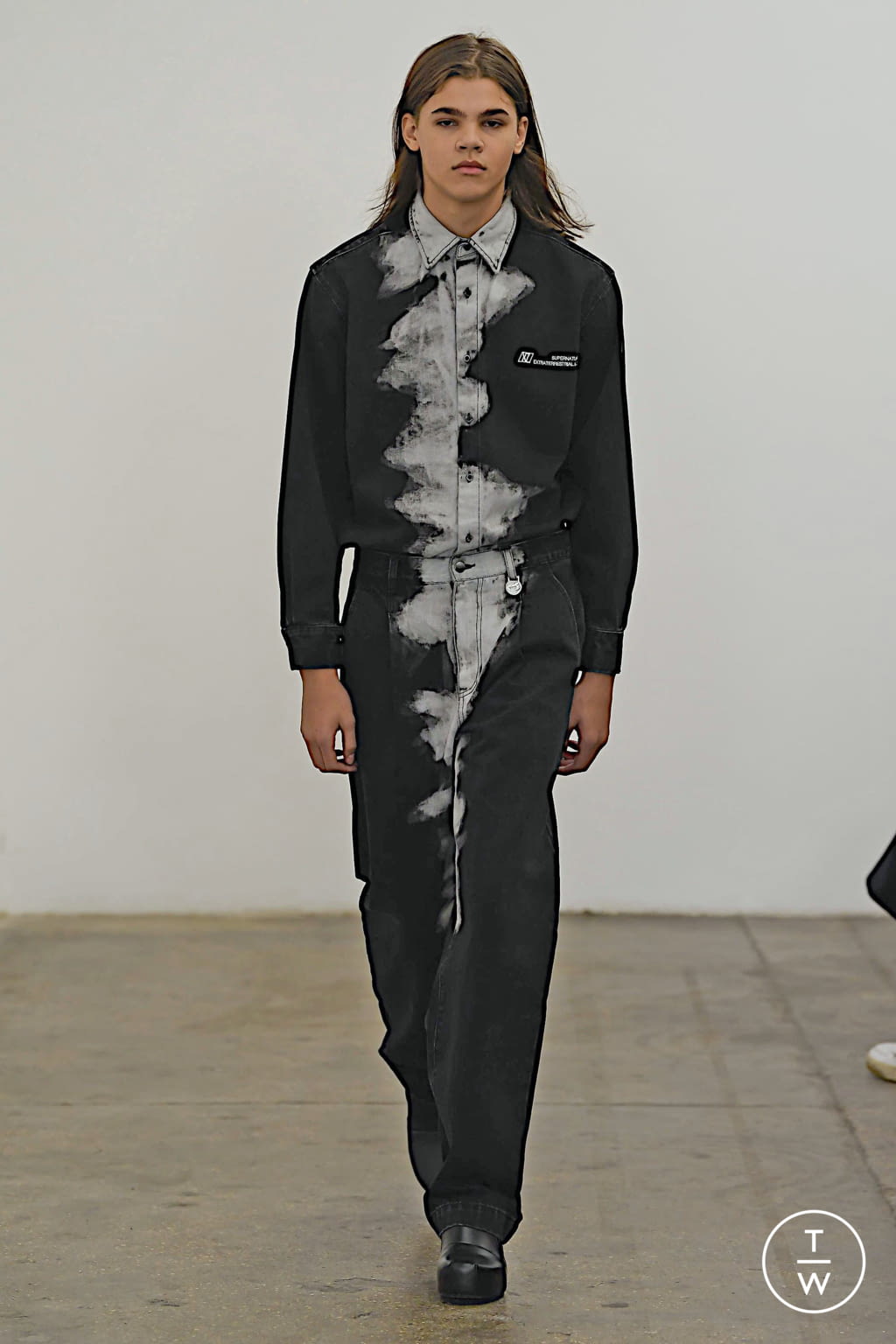 Fashion Week London Fall/Winter 2020 look 55 from the Xander Zhou collection menswear