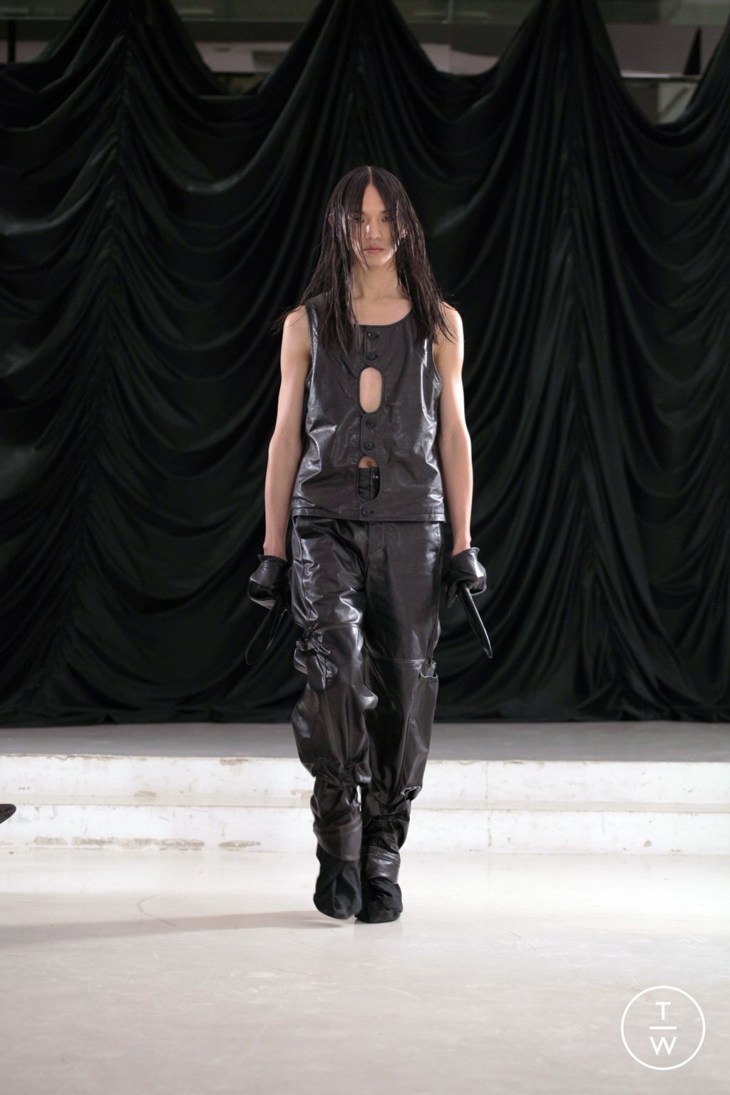 Fashion Week Paris Fall/Winter 2023 look 14 from the XIMONLEE collection 男装