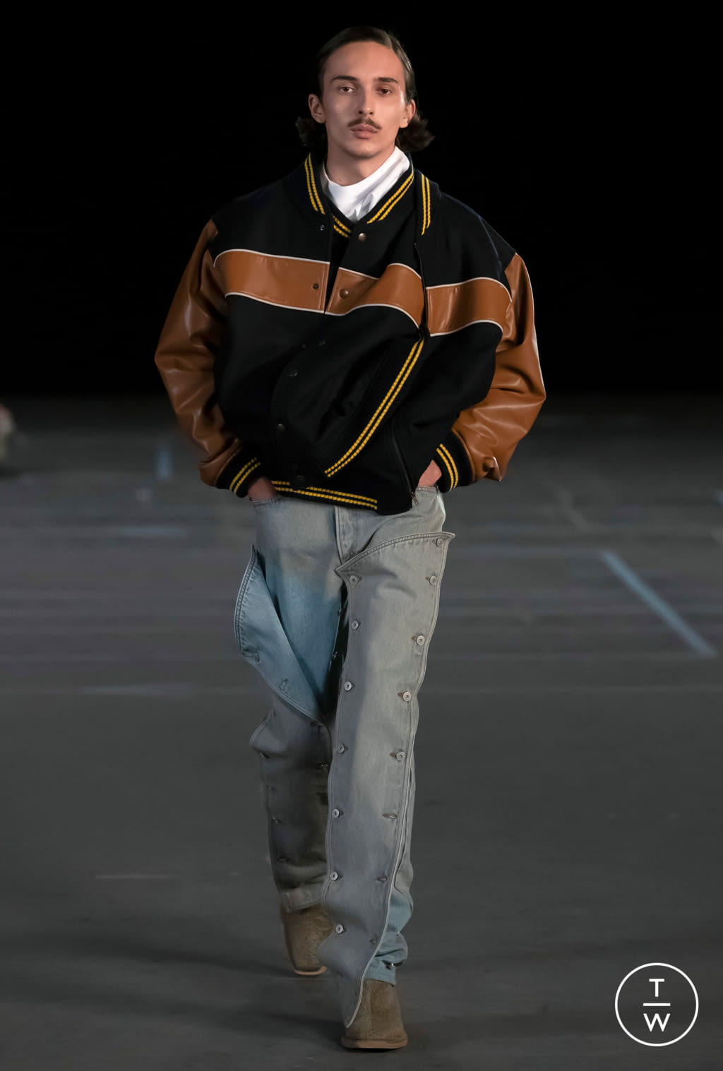 Fashion Week Paris Fall/Winter 2021 look 34 from the Y/PROJECT collection 男装