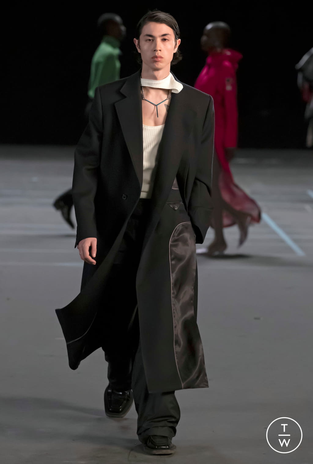 Fashion Week Paris Fall/Winter 2021 look 63 from the Y/PROJECT collection 男装