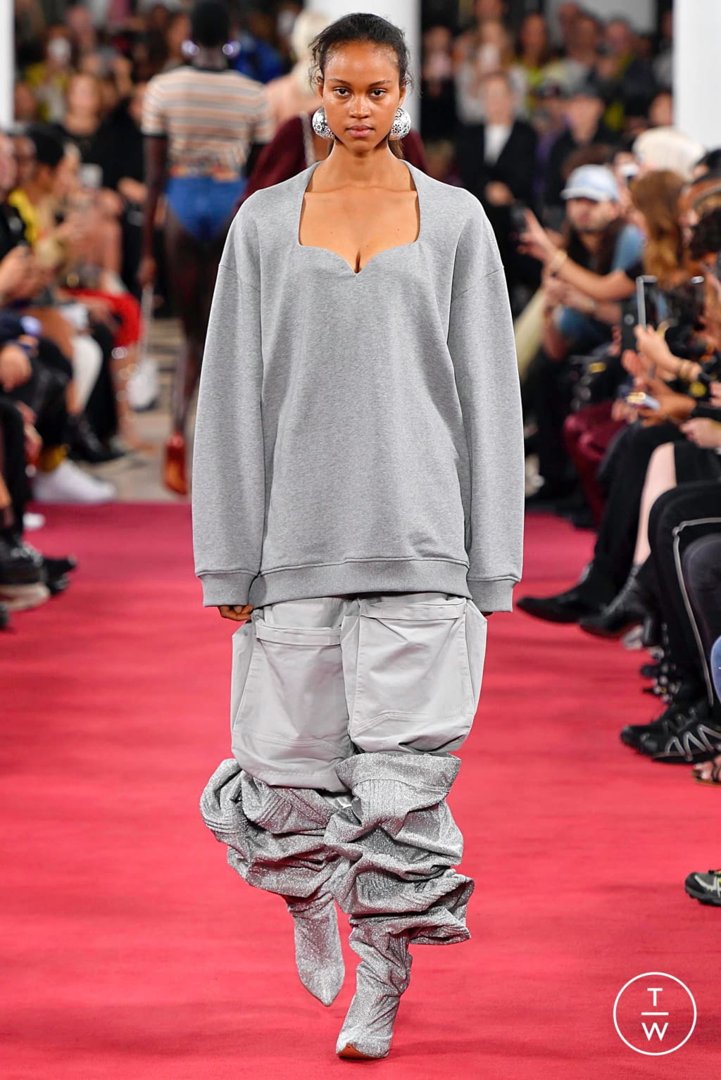 Fashion Week Paris Spring/Summer 2019 look 4 from the Y/PROJECT collection womenswear