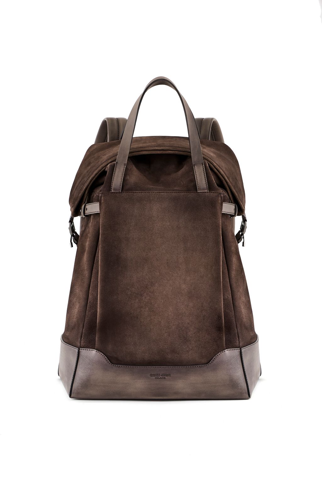 Fashion Week Milan Fall/Winter 2024 look 10 from the Giorgio Armani collection menswear accessories