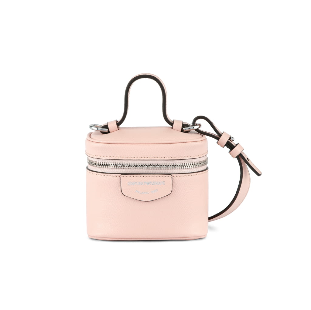 Fashion Week Milan Spring/Summer 2020 look 17 from the Emporio Armani collection 女装配饰