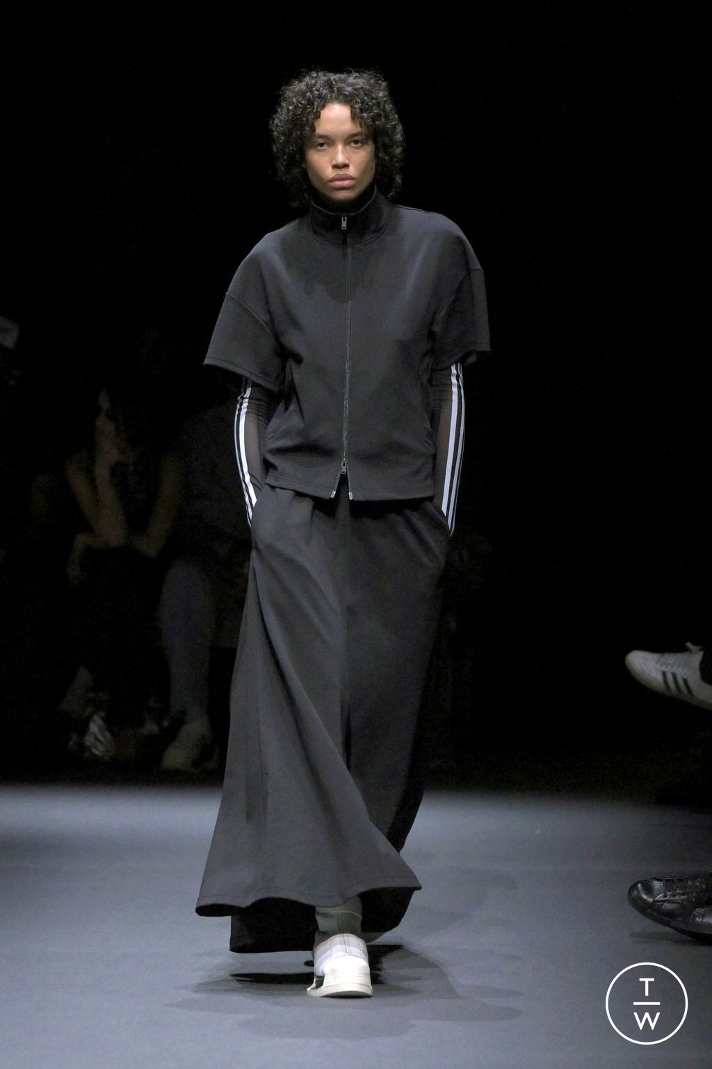 Fashion Week Paris Spring-Summer 2025 look 10 from the Y-3 collection menswear