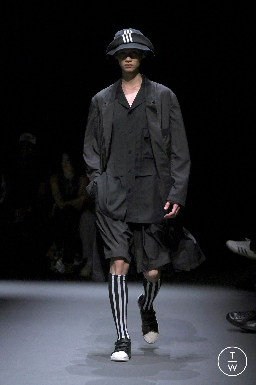 Fashion Week Paris Spring-Summer 2025 look 11 from the Y-3 collection menswear