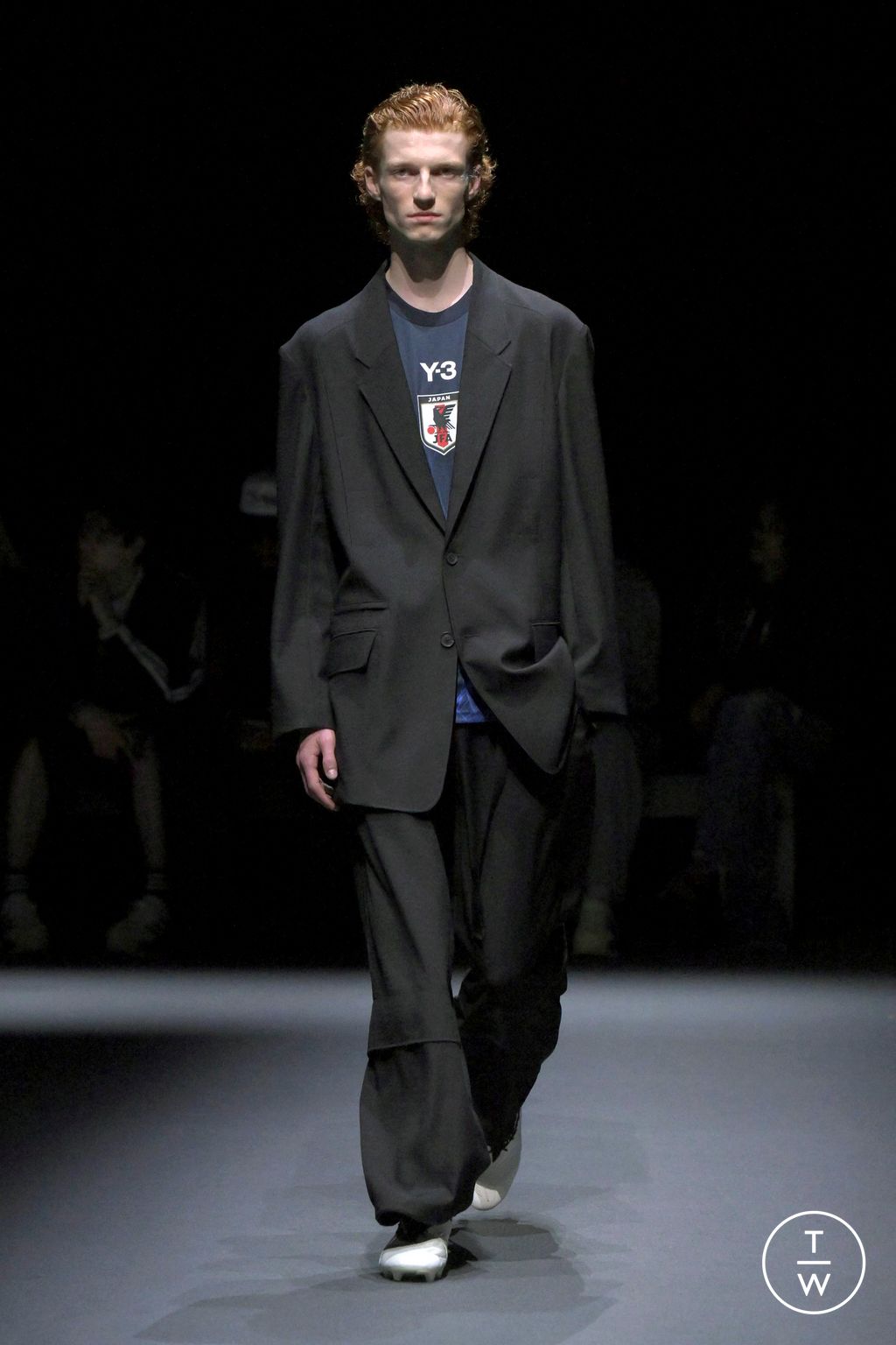 Fashion Week Paris Spring/Summer 2025 look 20 from the Y-3 collection menswear