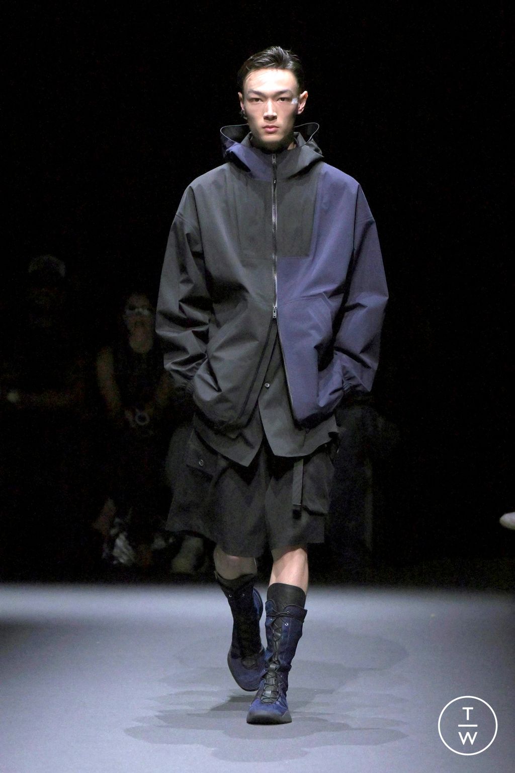 Fashion Week Paris Spring/Summer 2025 look 29 from the Y-3 collection menswear