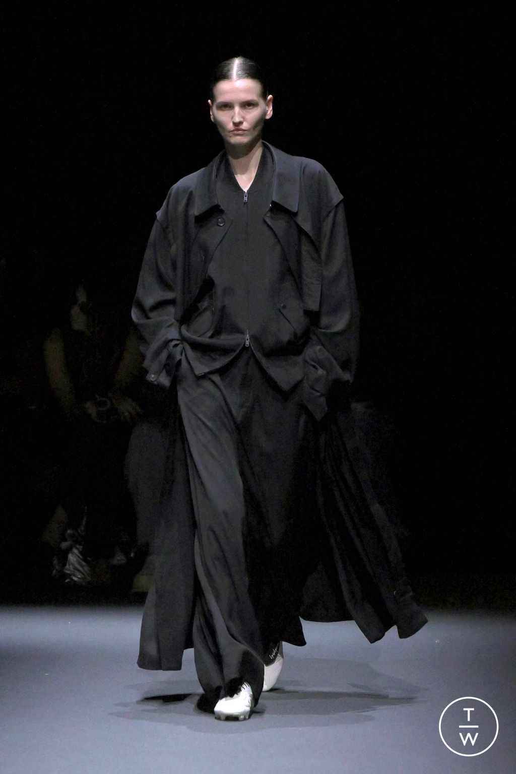 Fashion Week Paris Spring/Summer 2025 look 43 from the Y-3 collection menswear