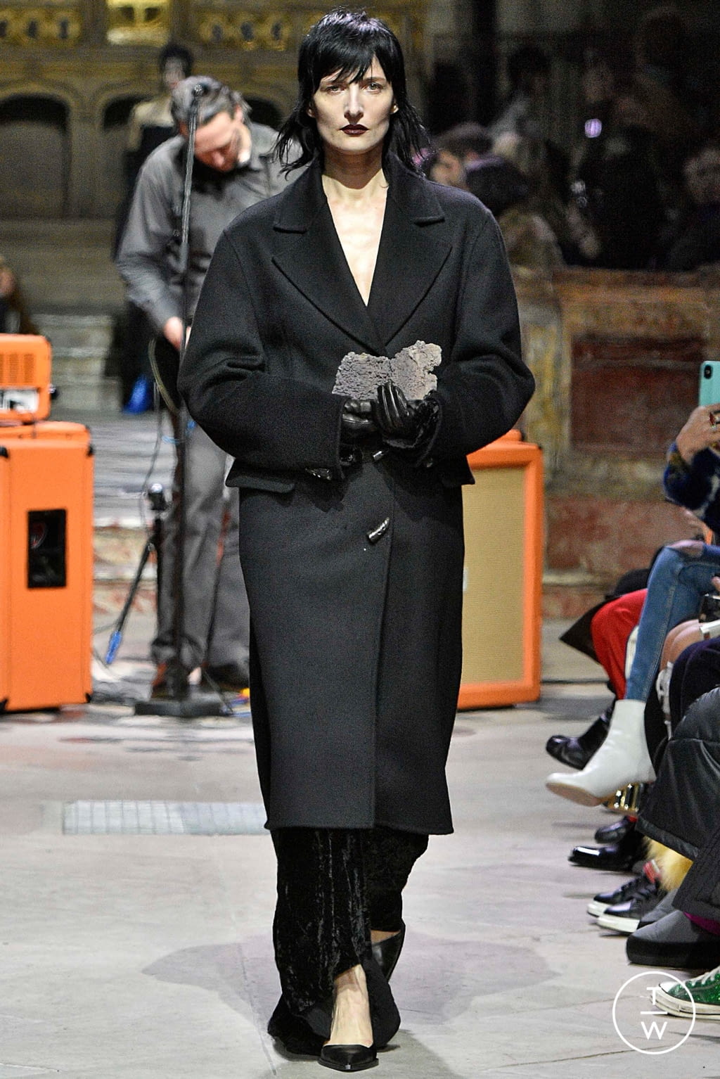 Fashion Week Paris Fall/Winter 2018 look 14 from the Yang Li collection 女装