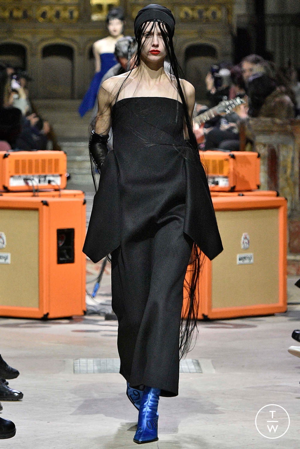 Fashion Week Paris Fall/Winter 2018 look 15 from the Yang Li collection 女装