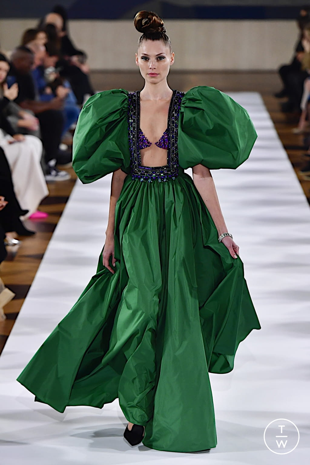 Fashion Week Paris Spring/Summer 2022 look 22 from the Yanina Couture collection couture