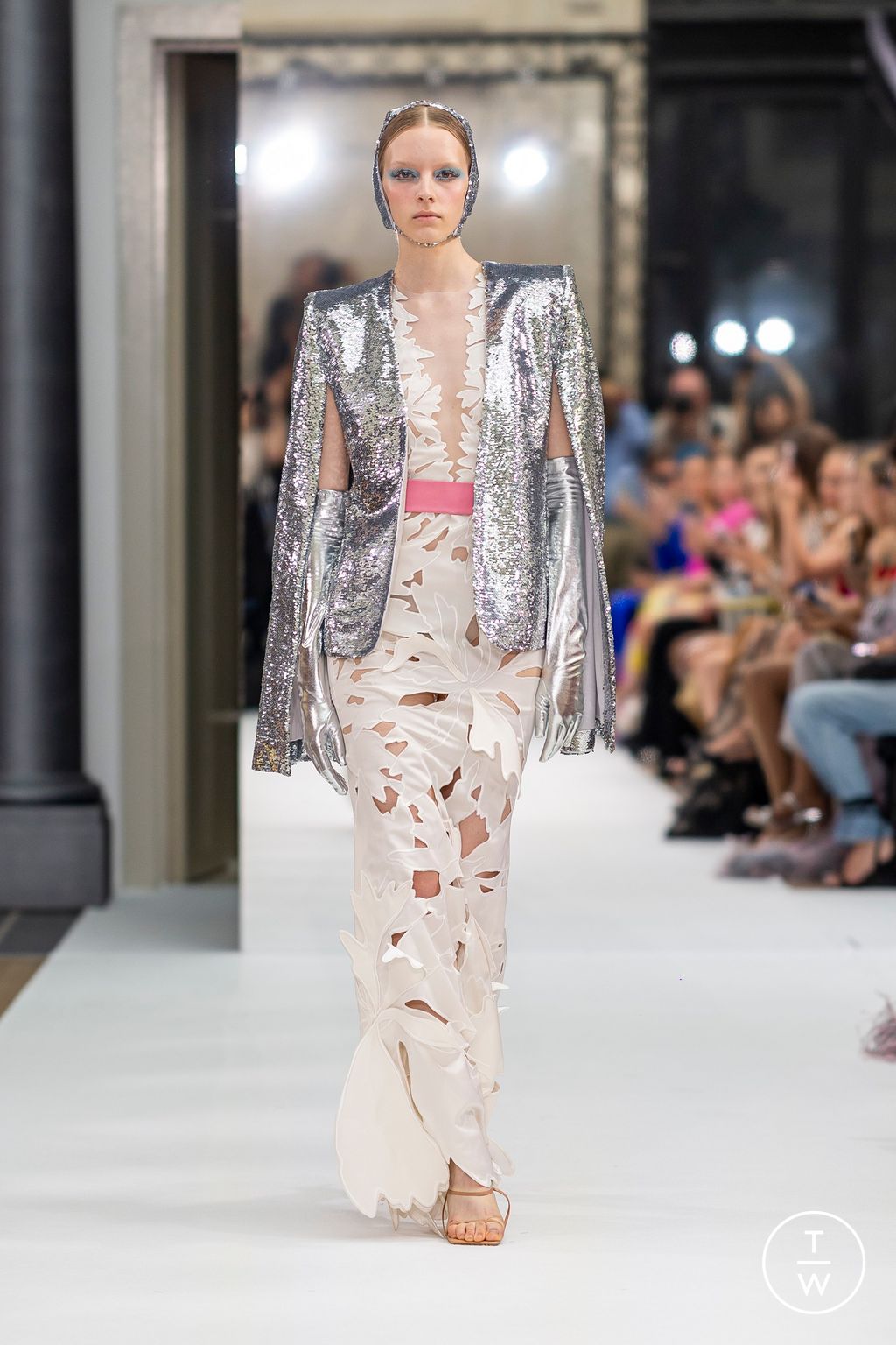 Fashion Week Paris Fall/Winter 2024 look 14 from the Yanina Couture collection couture