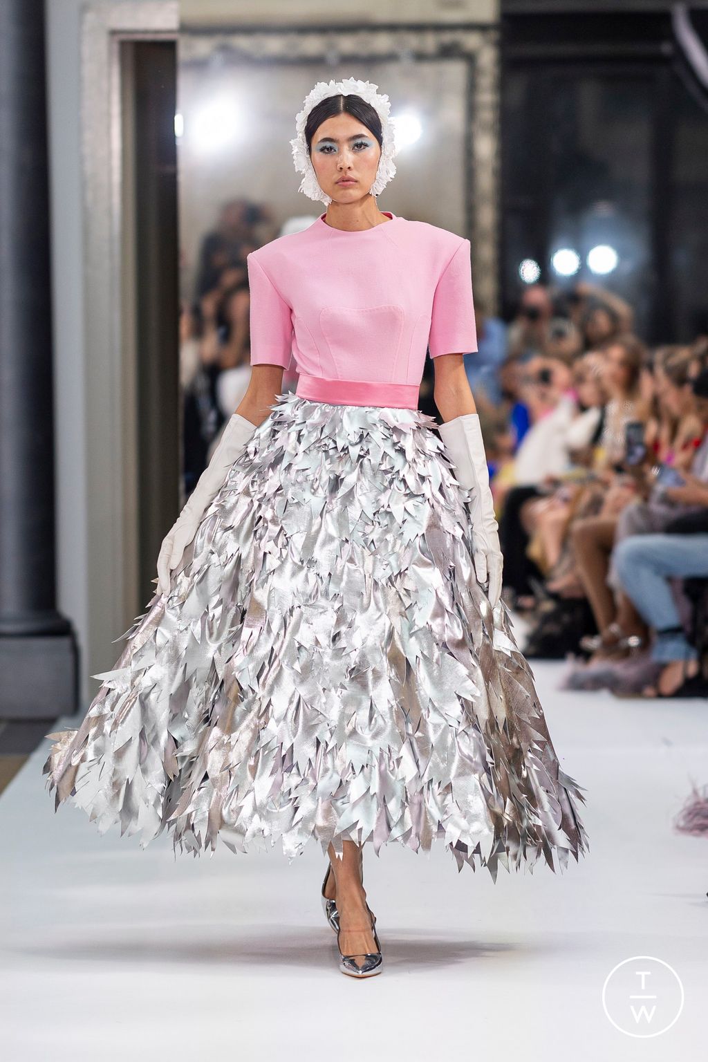 Fashion Week Paris Fall/Winter 2024 look 16 from the Yanina Couture collection couture
