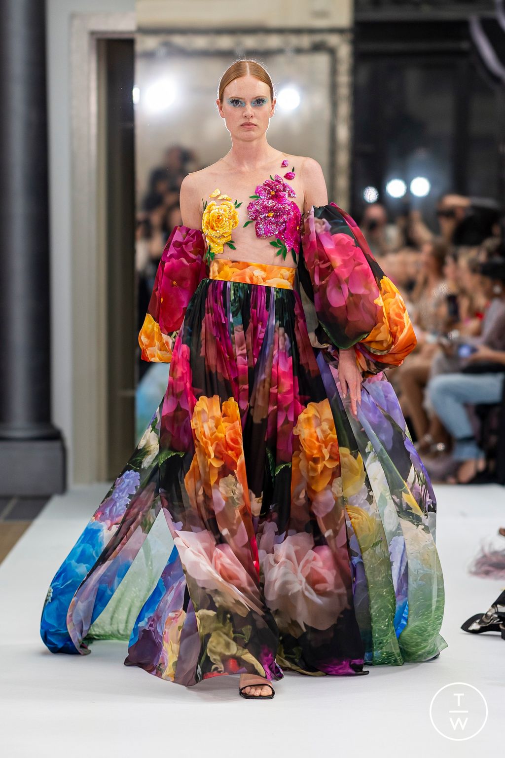 Fashion Week Paris Fall/Winter 2024 look 21 from the Yanina Couture collection couture