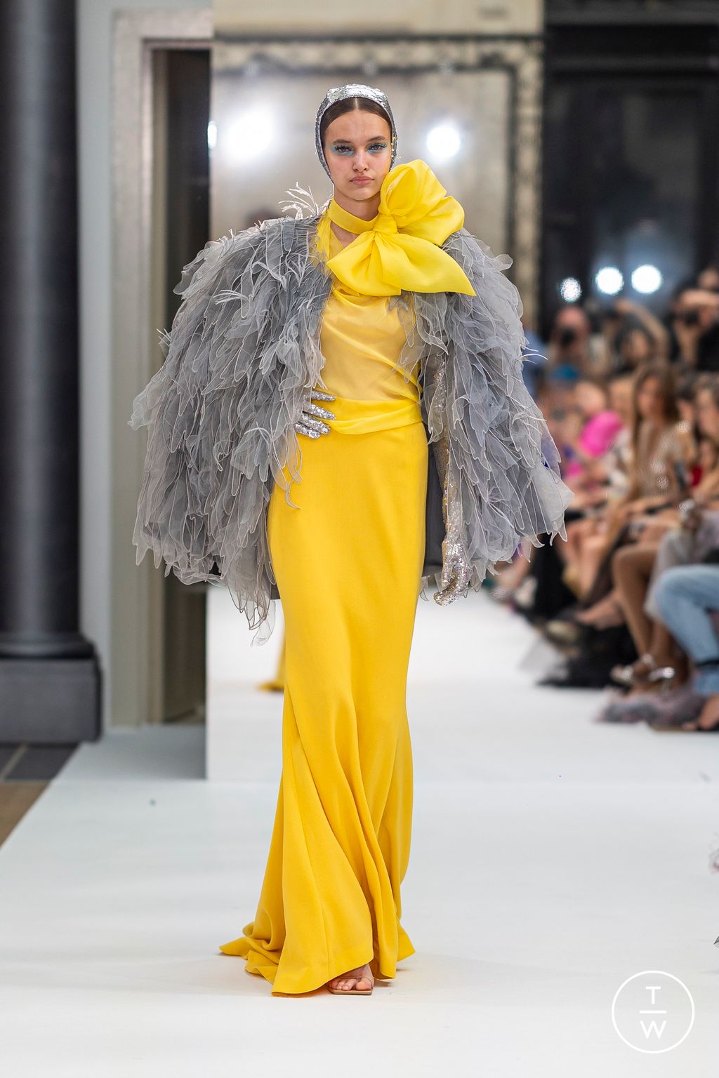 Fashion Week Paris Fall/Winter 2024 look 26 from the Yanina Couture collection couture