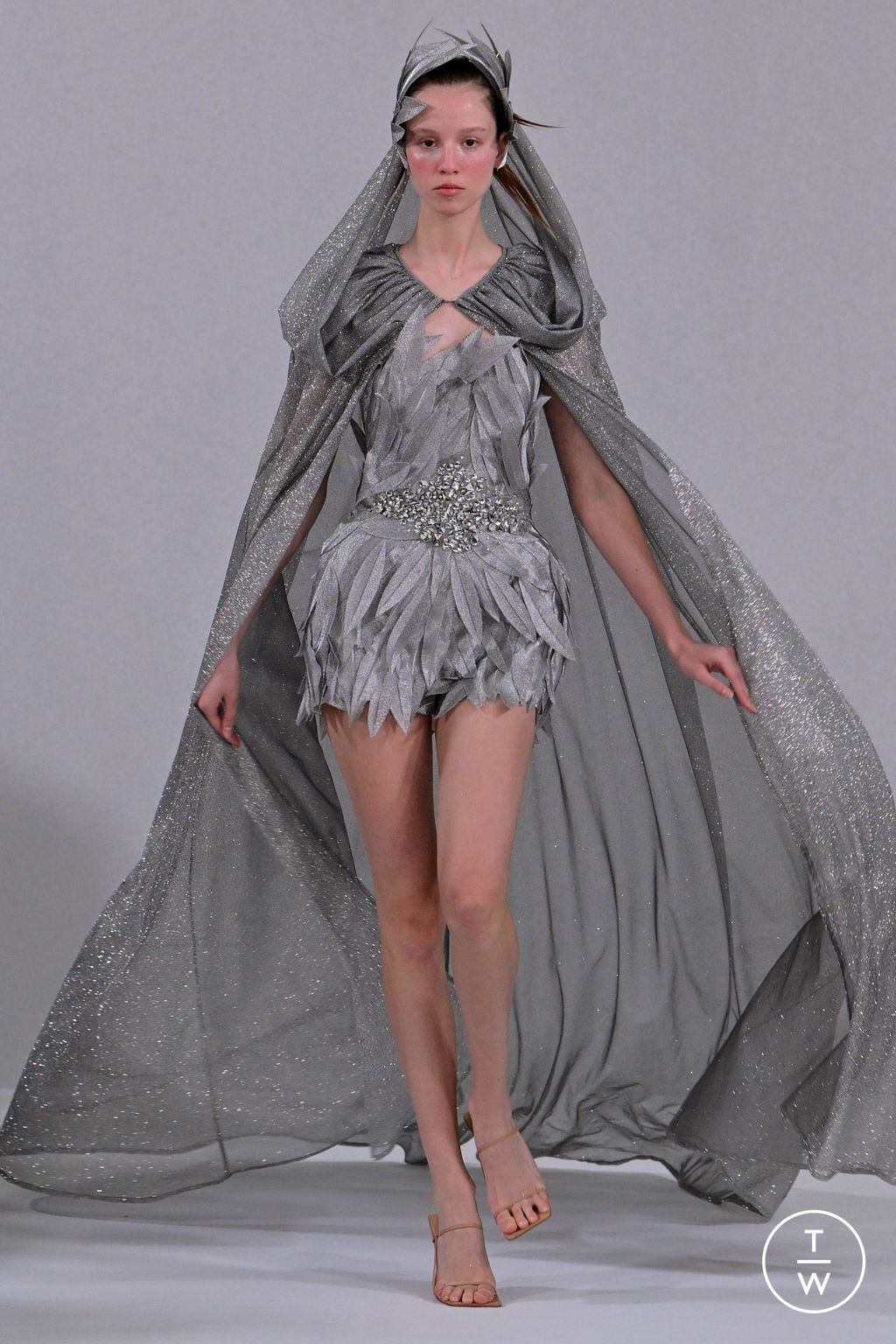 Fashion Week Paris Spring/Summer 2024 look 19 from the Yanina Couture collection couture