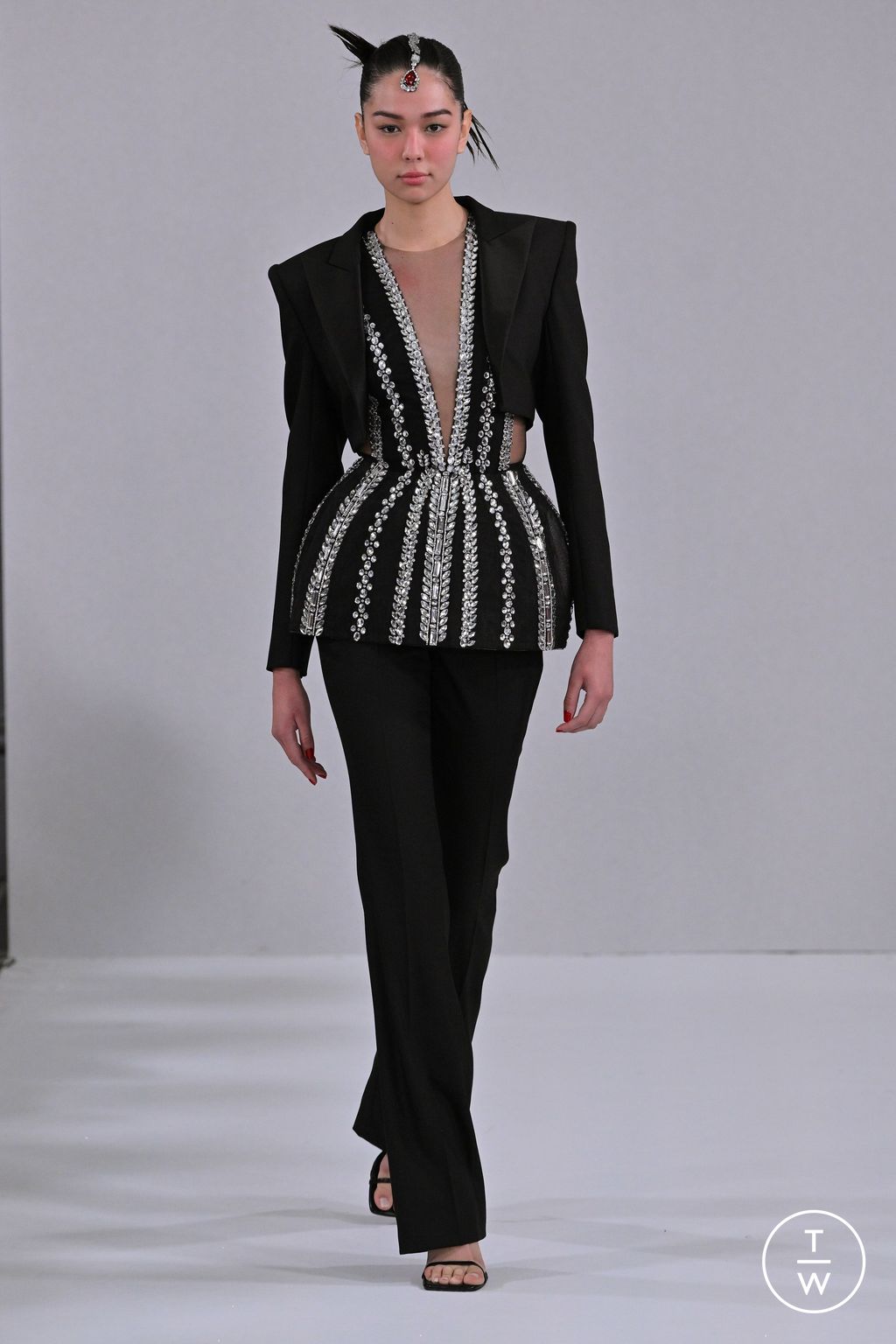 Fashion Week Paris Spring/Summer 2024 look 20 from the Yanina Couture collection couture