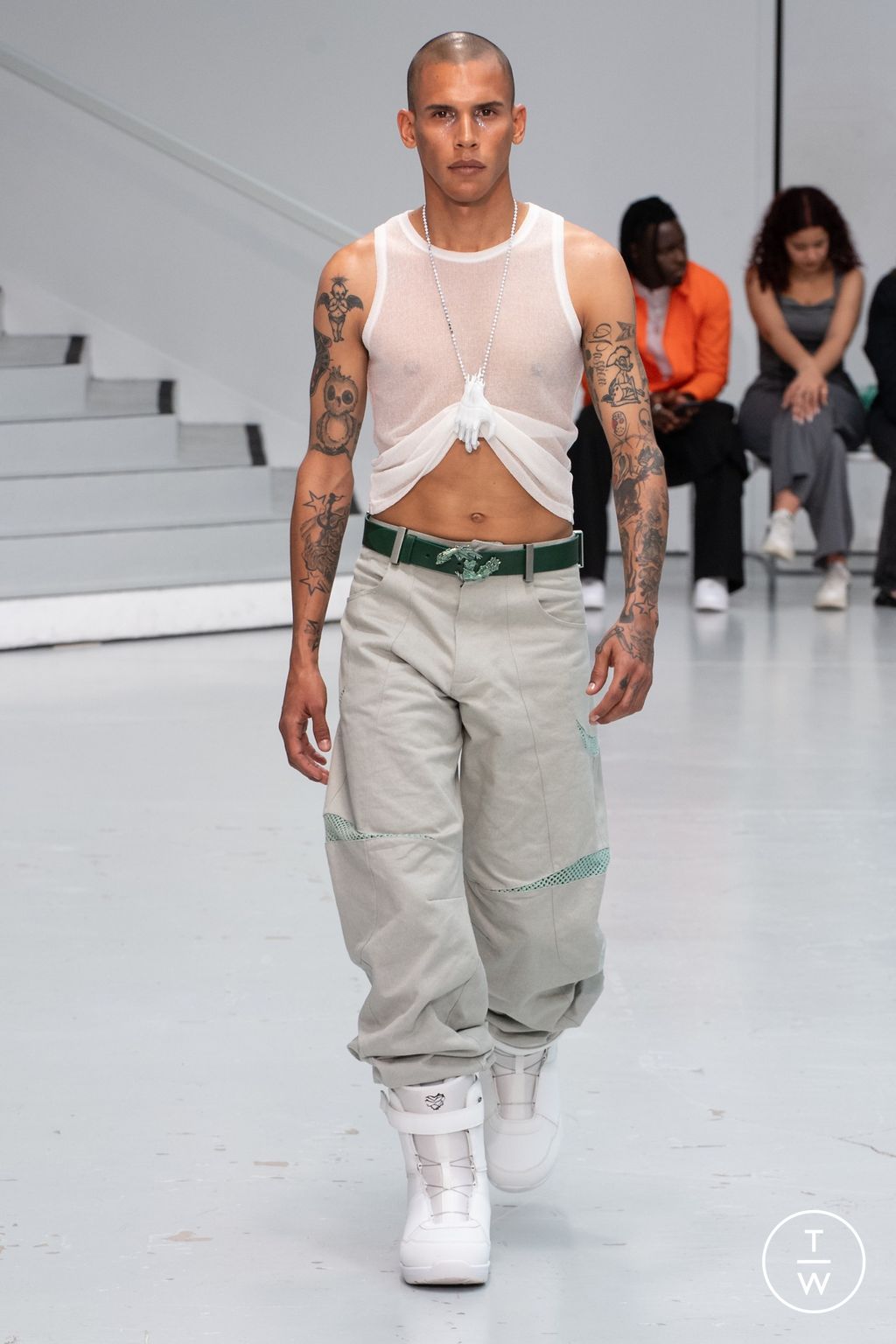 Fashion Week Paris Spring-Summer 2025 look 4 from the Yenesai collection menswear
