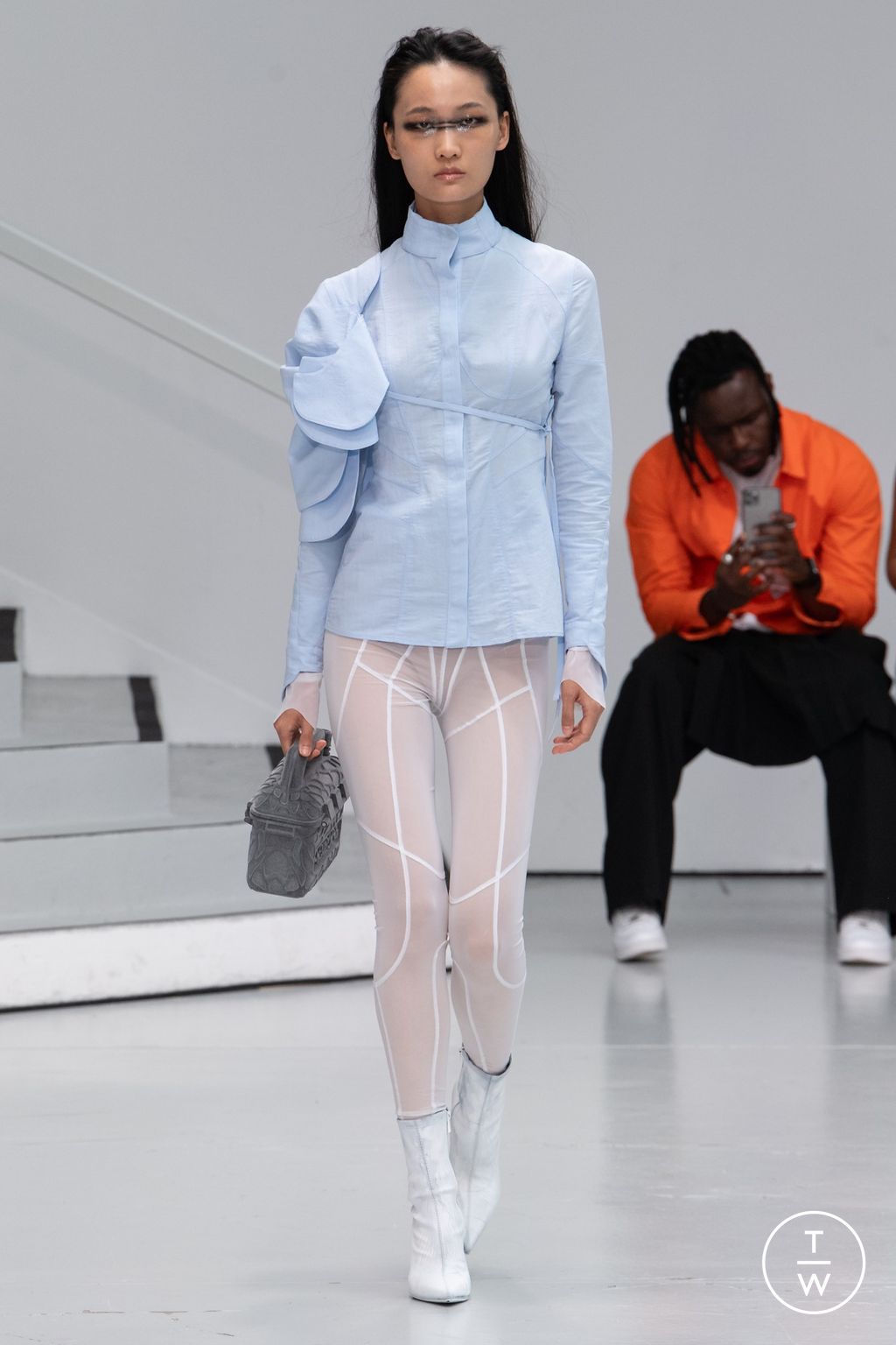 Fashion Week Paris Spring-Summer 2025 look 10 from the Yenesai collection 男装