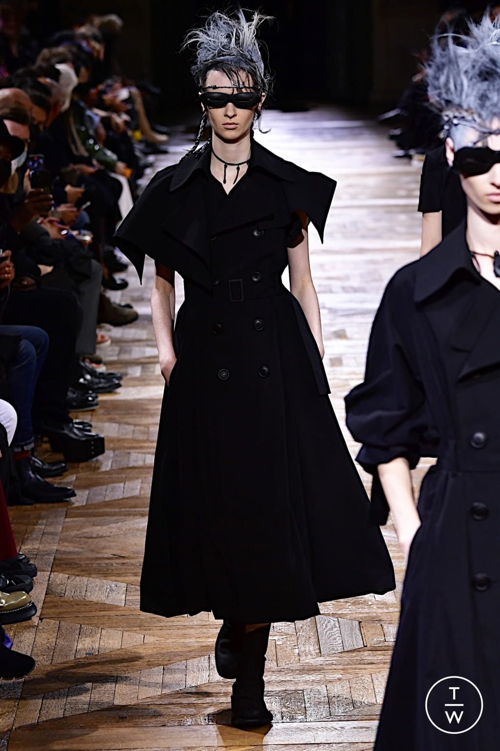 Fashion Week Paris Spring/Summer 2022 look 12 from the Yohji Yamamoto collection womenswear