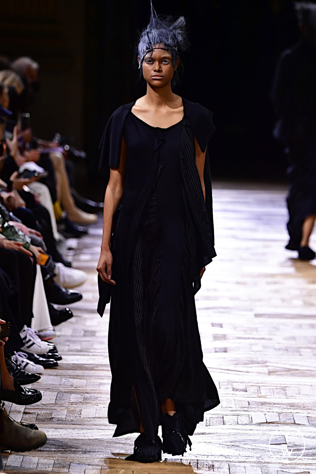 Fashion Week Paris Spring/Summer 2022 look 25 from the Yohji Yamamoto collection womenswear
