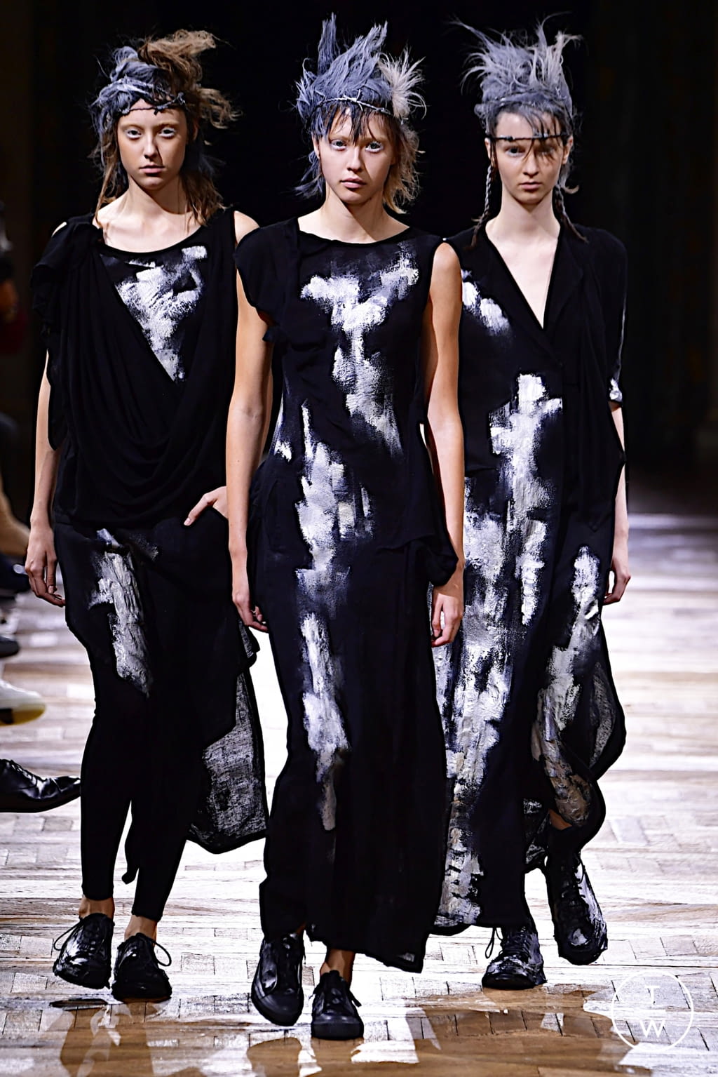 Fashion Week Paris Spring/Summer 2022 look 47 from the Yohji Yamamoto collection womenswear
