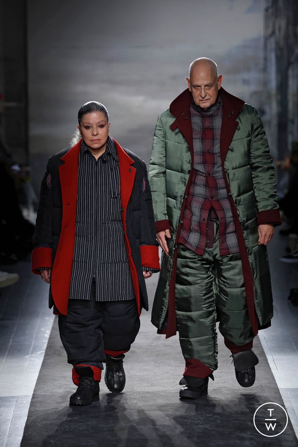 Fashion Week Paris Fall/Winter 2025 look 22 from the Yohji Yamamoto collection menswear