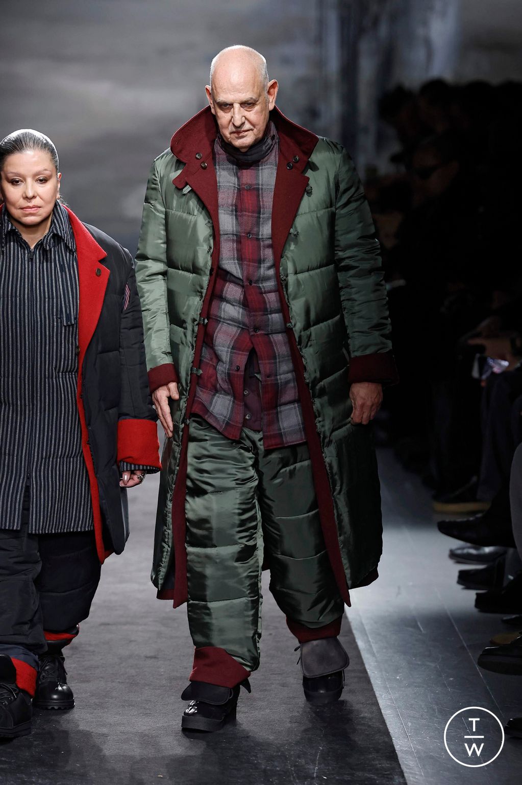 Fashion Week Paris Fall/Winter 2025 look 23 from the Yohji Yamamoto collection menswear