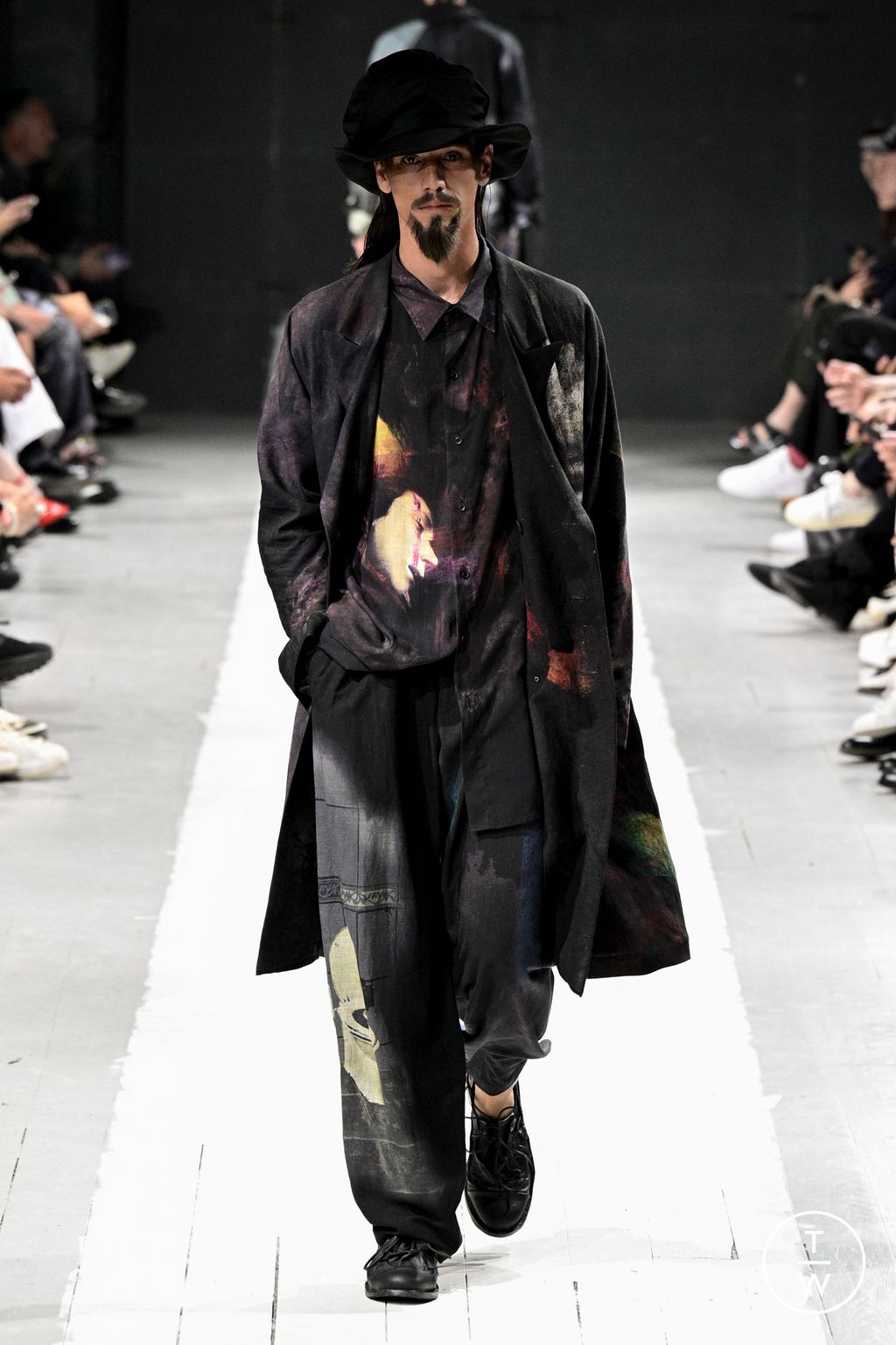 Fashion Week Paris Spring/Summer 2024 look 23 from the Yohji Yamamoto collection menswear