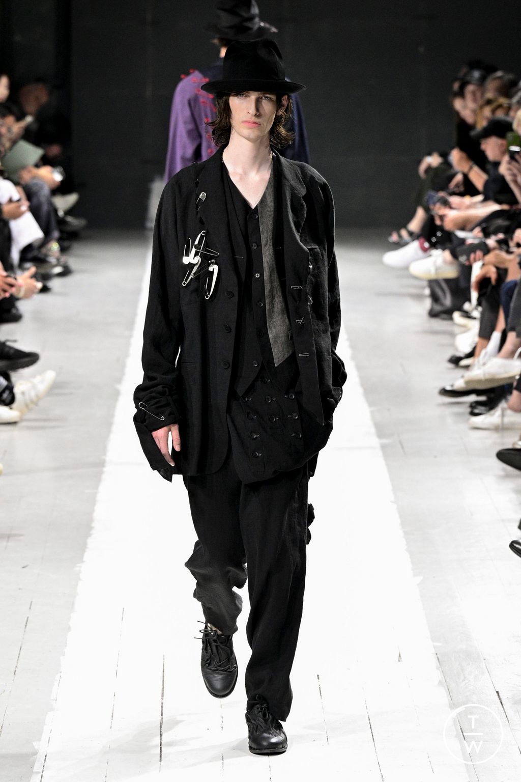 Yohji Yamamoto Spring/Summer 2024 - Paris Fashion Week Men's