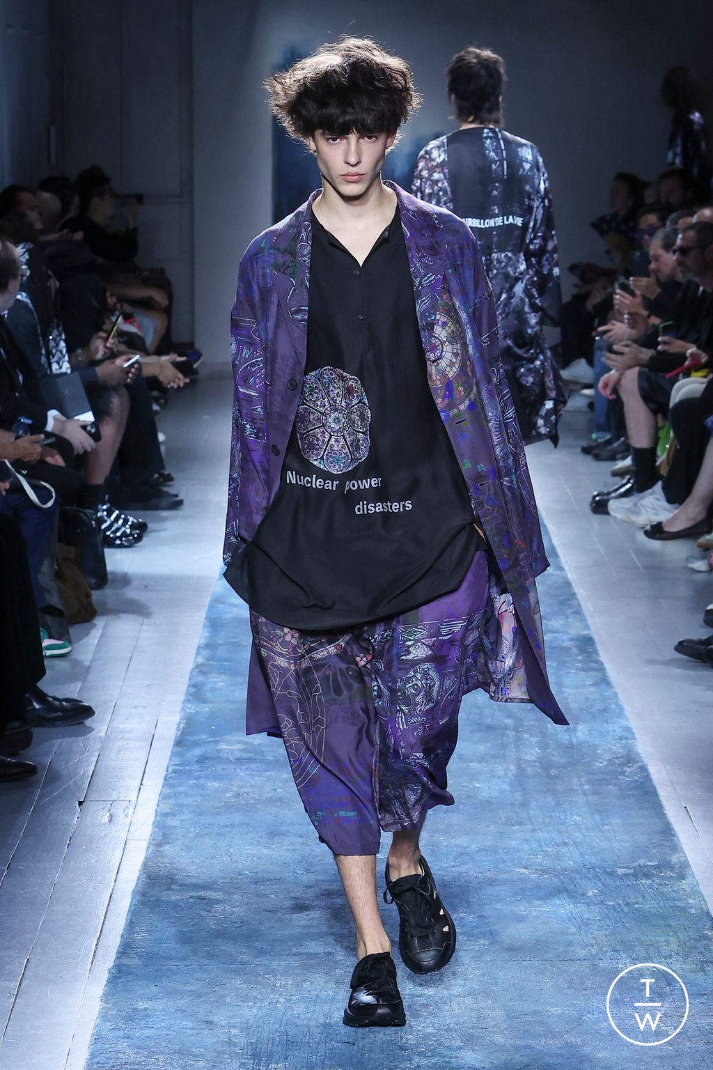 Fashion Week Paris Spring/Summer 2026 look 10 from the Yohji Yamamoto collection menswear