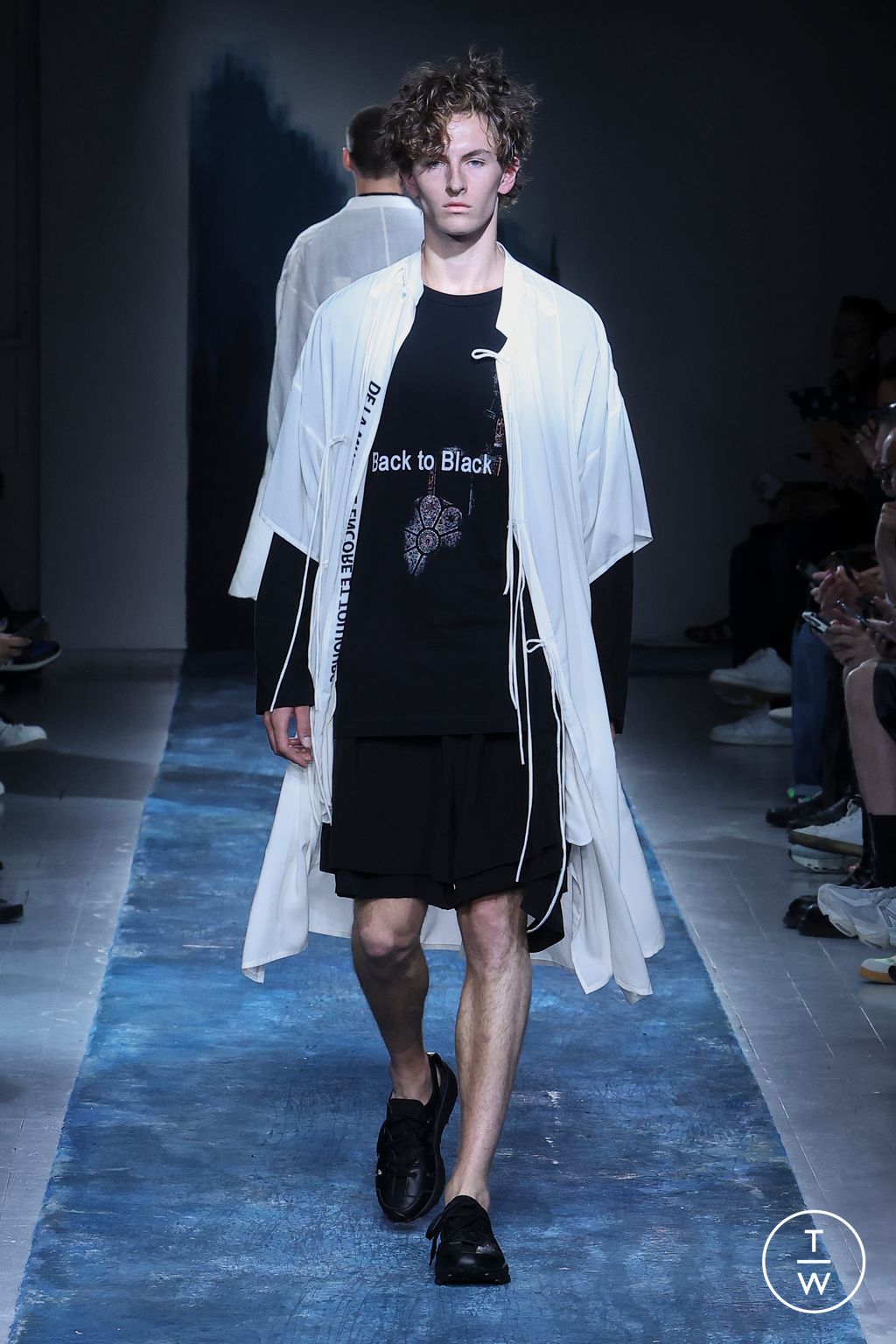 Fashion Week Paris Spring/Summer 2026 look 23 from the Yohji Yamamoto collection menswear
