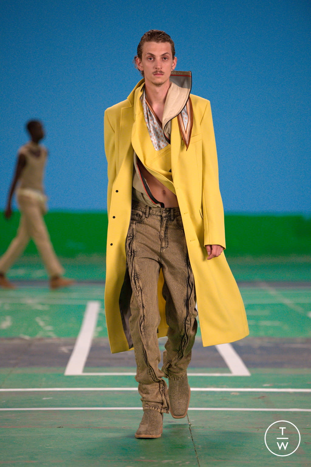 Fashion Week Paris Spring/Summer 2022 look 21 from the Y/PROJECT collection 男装