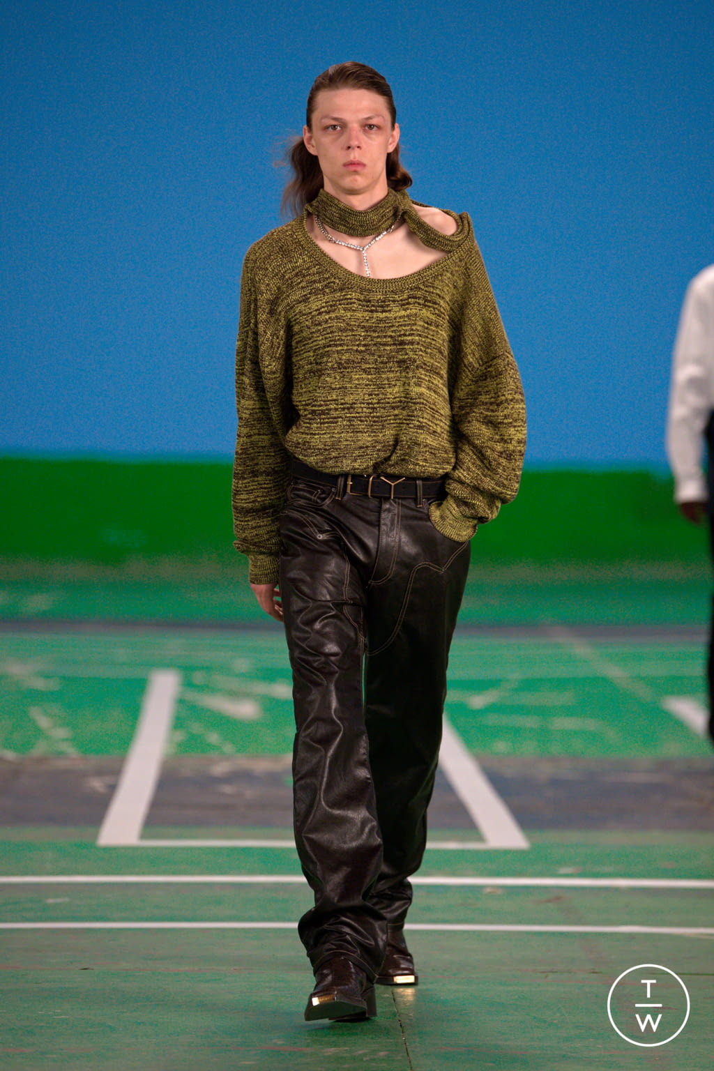 Fashion Week Paris Spring/Summer 2022 look 8 from the Y/PROJECT collection 男装