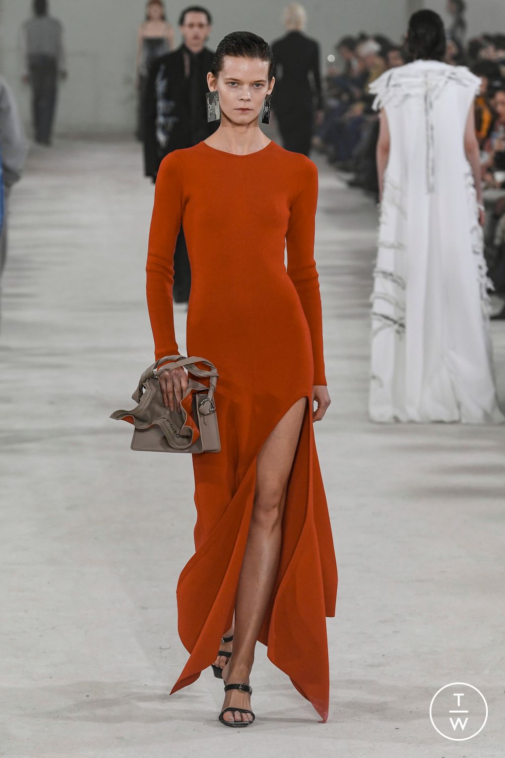 Fashion Week Paris Fall/Winter 2023 look 25 de la collection Y/PROJECT womenswear