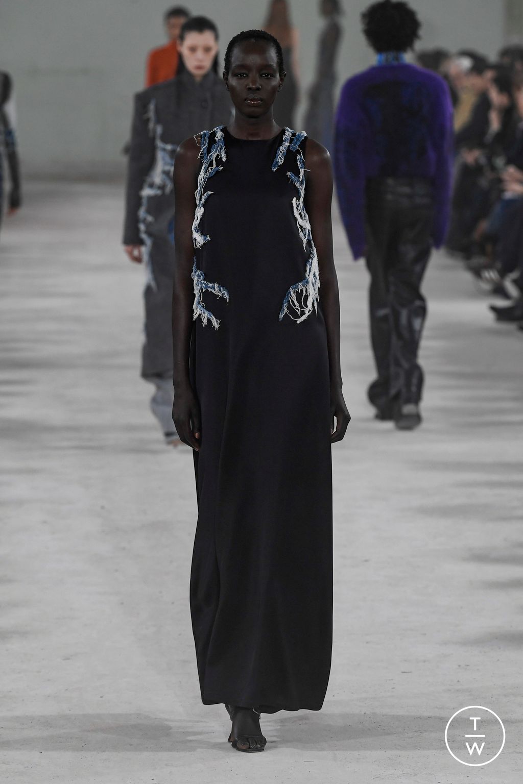 Fashion Week Paris Fall/Winter 2023 look 31 from the Y/PROJECT collection womenswear