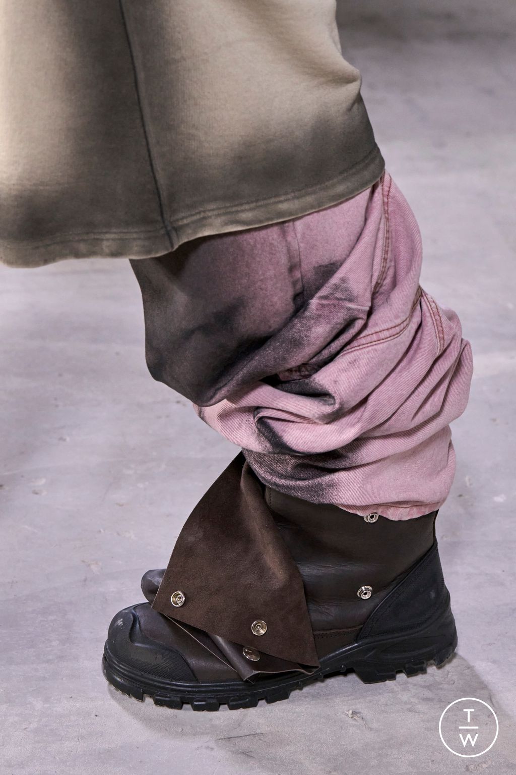 Fashion Week Paris Spring/Summer 2024 look 20 from the Y/PROJECT collection womenswear accessories