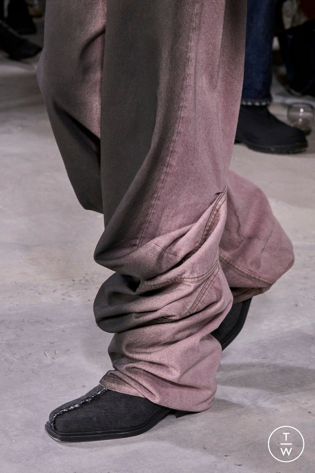 Fashion Week Paris Spring/Summer 2024 look 21 from the Y/PROJECT collection womenswear accessories