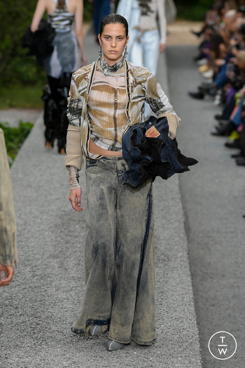 Fashion Week Paris Spring/Summer 2023 look 8 from the Y/PROJECT collection 男装