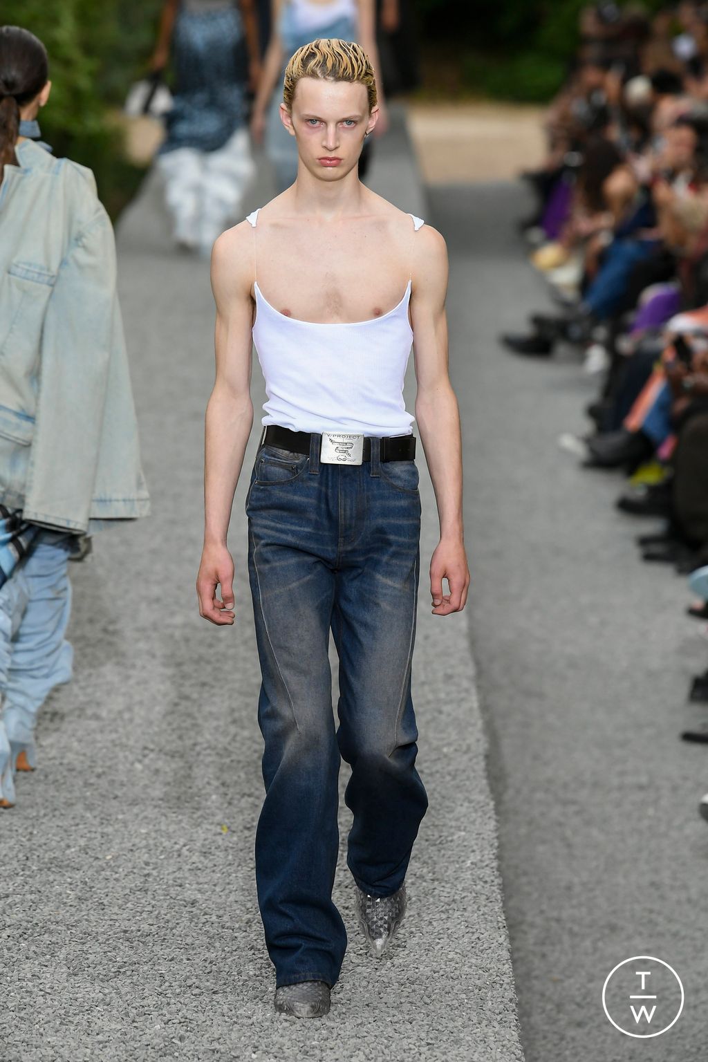 Fashion Week Paris Spring/Summer 2023 look 14 from the Y/PROJECT collection 男装