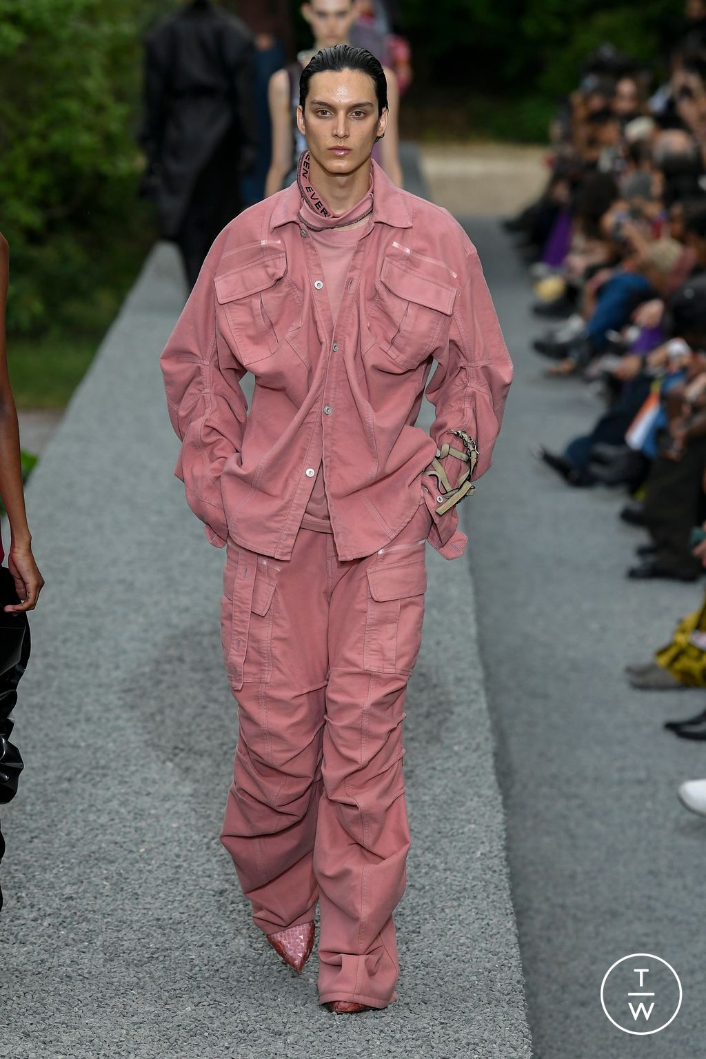 Fashion Week Paris Spring/Summer 2023 look 26 from the Y/PROJECT collection menswear