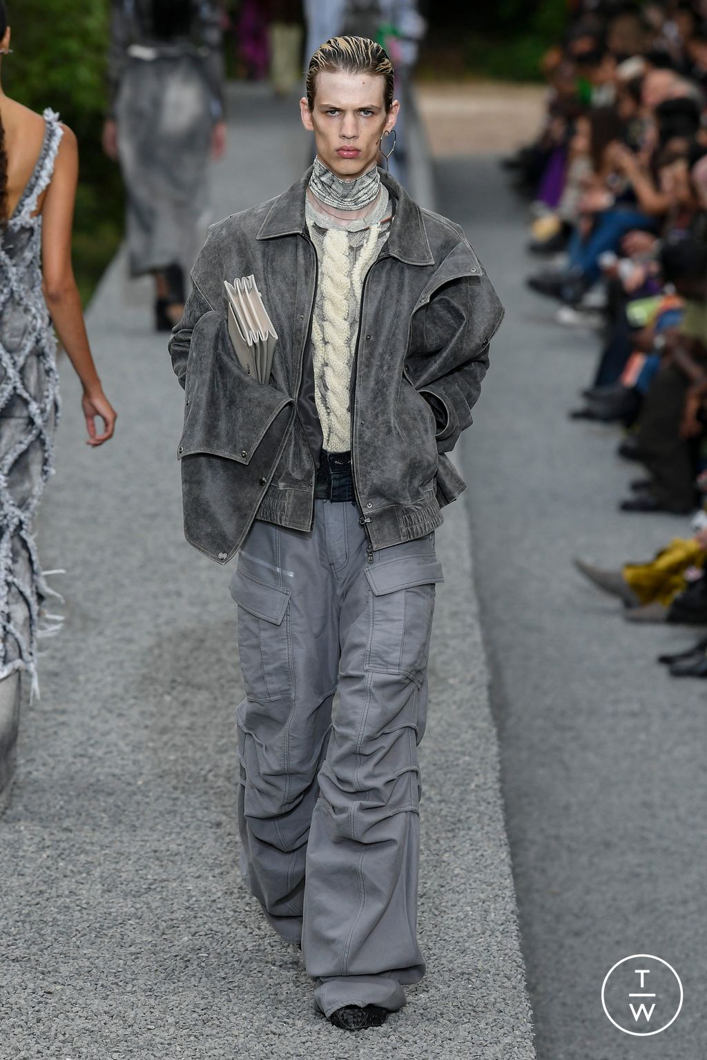 Fashion Week Paris Spring/Summer 2023 look 35 from the Y/PROJECT collection menswear