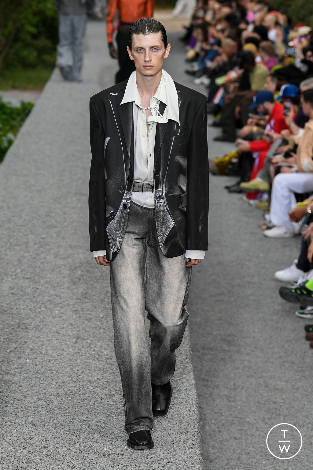 Fashion Week Paris Spring/Summer 2023 look 37 from the Y/PROJECT collection menswear