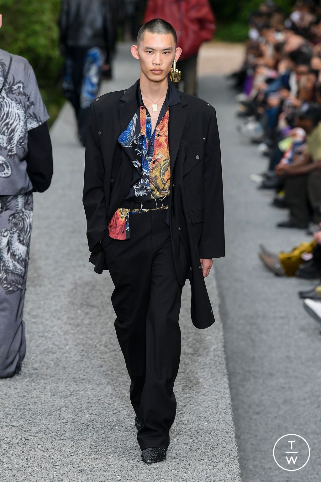 Fashion Week Paris Spring/Summer 2023 look 45 from the Y/PROJECT collection 男装